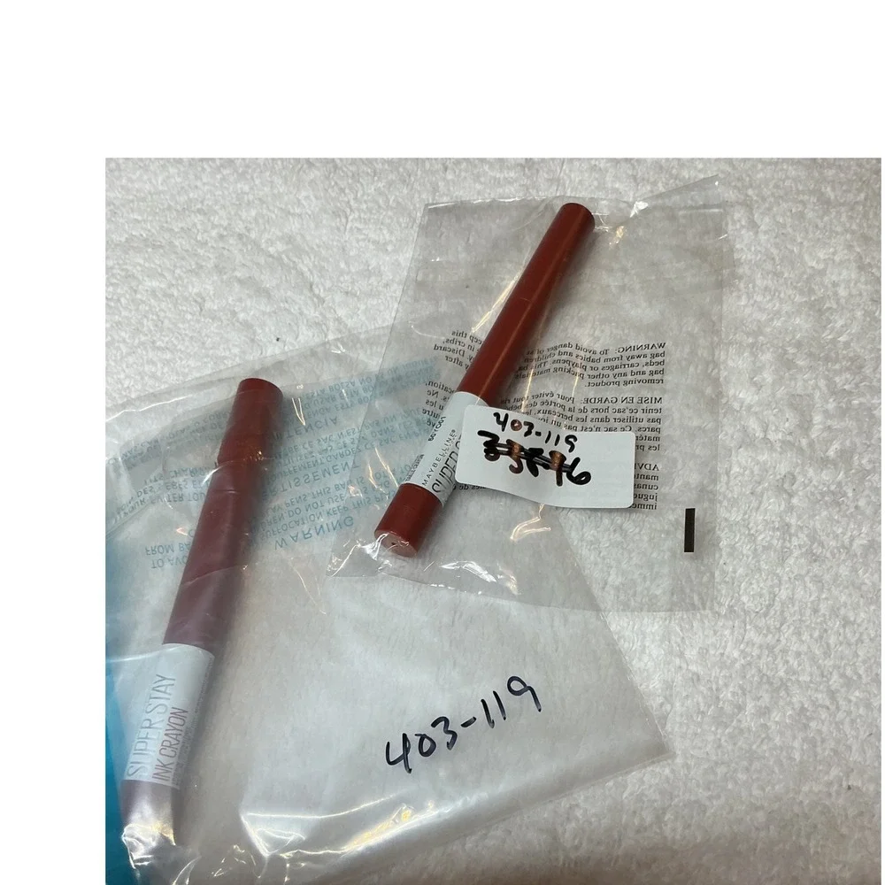 Maybelline Super Stay Ink Crayon Rise To The Top 110 Matte Lipstick Red 0.04oz